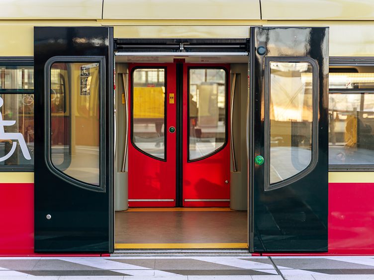 Rollstuhlgerechte S-Bahn